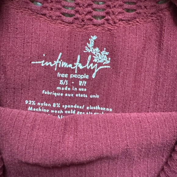 Free People Intimately seemless longsleeve top detail at the top size xs/s - Picture 3 of 3